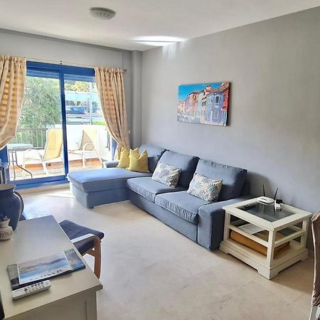 28 Mikonos Playa In Puerto De La Duquesa 2 Bed 2 Bath Apartment Ideally Located To The Beach & Marina Castillo de Sabinillas المظهر الخارجي الصورة