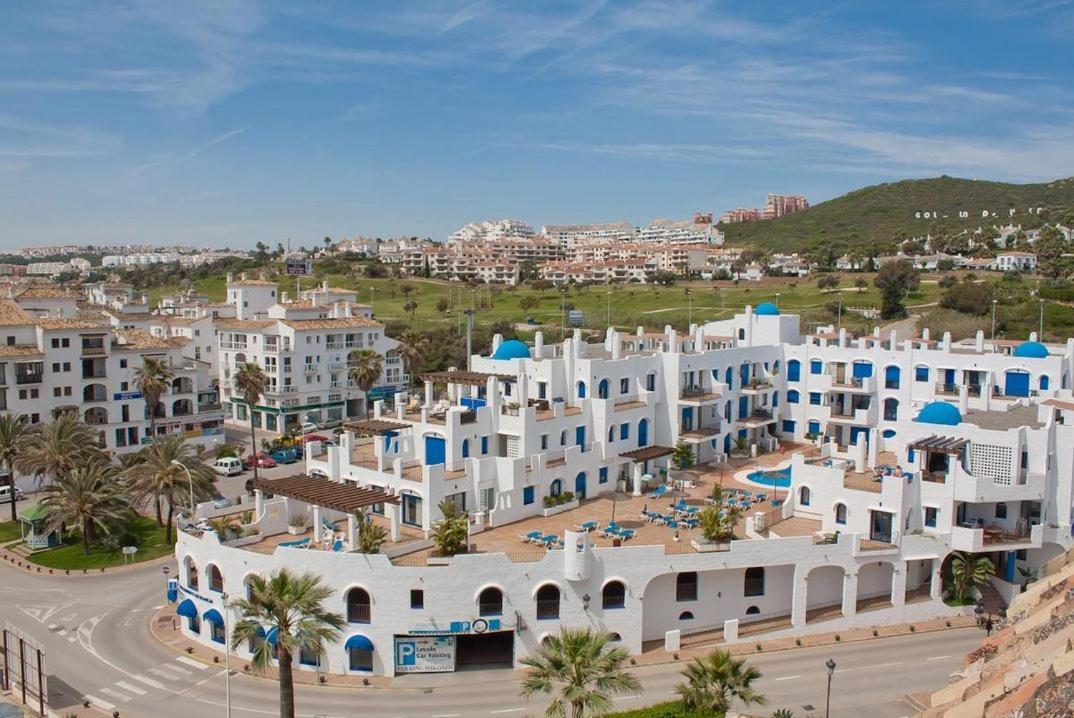 28 Mikonos Playa In Puerto De La Duquesa 2 Bed 2 Bath Apartment Ideally Located To The Beach & Marina Castillo de Sabinillas المظهر الخارجي الصورة