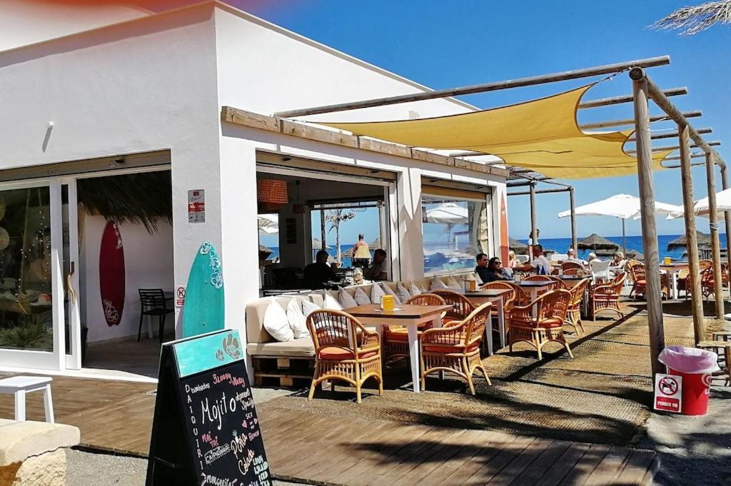 28 Mikonos Playa In Puerto De La Duquesa 2 Bed 2 Bath Apartment Ideally Located To The Beach & Marina Castillo de Sabinillas المظهر الخارجي الصورة